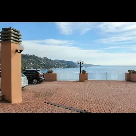 Apartment Panorama *